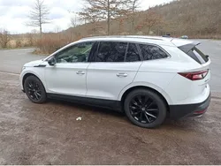 Weiß Gebraucht 2022 Skoda Enyaq iV SUV | 32.600 € (Fairer Preis)