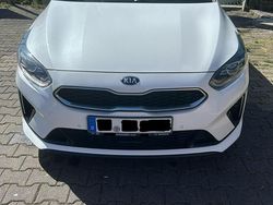 Weiß Gebraucht 2019 Kia ProCeed GT-Line Kleinwagen | 19.000 € (Fairer Preis)