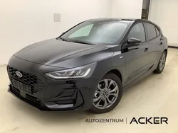 Obsidianschwarz metallic Gebraucht 2025 Ford Focus ST-Line X Limousine | 26.980 € (Guter Preis)