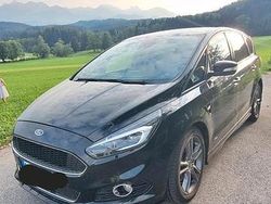 Schwarz Gebraucht 2018 Ford S-MAX ST-Line Van / Kleinbus | 22.000 € (Teuer)