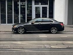Schwarz Gebraucht 2018 Mercedes 220 Limousine | 22.000 €