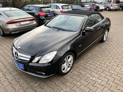 Schwarz Gebraucht 2010 Mercedes E250 Avantgarde Cabrio | 16.899 € (Etwas zu teuer)
