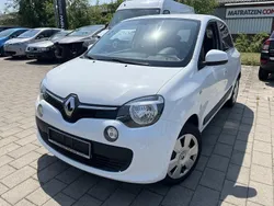 Weiß Gebraucht 2015 Renault Twingo Life Kleinwagen | 2.850 € (Fairer Preis)