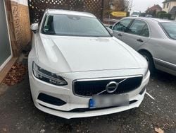 Weiß Gebraucht 2018 Volvo V90 Momentum Kombi | 17.500 € (Guter Preis)