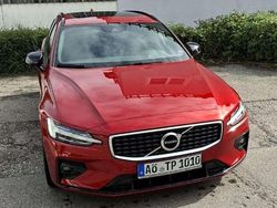 Rot Gebraucht 2020 Volvo V60 R-Design Kombi | 19.500 € (Guter Preis)