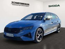 Blau Gebraucht 2024 Skoda Octavia RS Kombi | 43.985 €