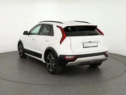 Weiß Gebraucht 2022 Kia Niro 2 SUV | 30.490 € (Fairer Preis)