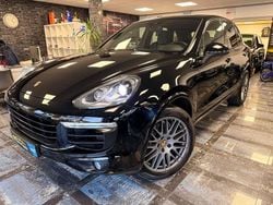Schwarz Gebraucht 2018 Porsche Cayenne Platinum Edition SUV | 38.900 € (Etwas zu teuer)