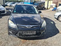 Blau Gebraucht 2010 Hyundai i30 Edition Kombi | 1.250 € (Guter Preis)