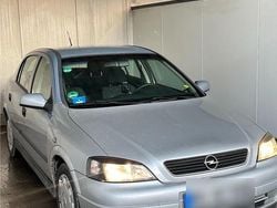 Silber Gebraucht 2002 Opel Astra Coupé | 900 € (Guter Preis)