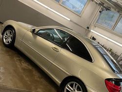Beige Gebraucht 2001 Mercedes C180 Coupé | 3.000 € (Fairer Preis)