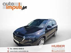 Black magic (1z1z) Gebraucht 2024 Skoda Karoq Selection SUV | 30.190 € (Guter Preis)