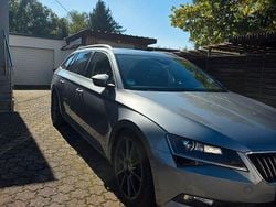 Grau Gebraucht 2016 Skoda Superb Ambition Kombi | 13.500 € (Guter Preis)