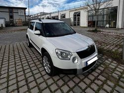 Weiß Gebraucht 2012 Skoda Yeti Plus Edition SUV | 8.500 € (Fairer Preis)