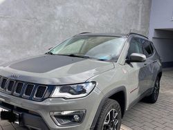 Grau Gebraucht 2020 Jeep Compass Trailhawk SUV | 21.800 € (Fairer Preis)