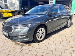 Grau Gebraucht 2021 Skoda Octavia Style Kombi | 17.990 € (Fairer Preis)