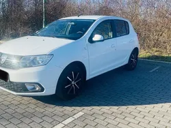 Weiß Gebraucht 2018 Dacia Sandero Kleinwagen | 6.300 € (Fairer Preis)