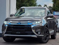 Braun Gebraucht 2017 Mitsubishi Outlander Diamant Edition SUV | 12.900 € (Fairer Preis)