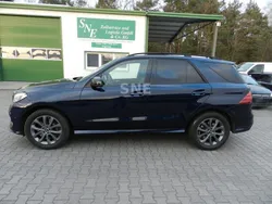 Blau Gebraucht 2016 Mercedes GLE500 SUV | 36.690 € (Fairer Preis)