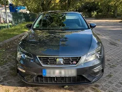 Grau Gebraucht 2019 Seat Leon Limousine | 19.000 € (Fairer Preis)