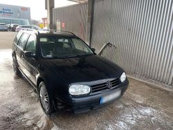 Schwarz Gebraucht 2001 VW Golf IV Kombi | 1.350 € (Fairer Preis)