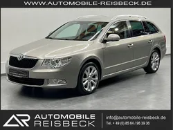Beige Gebraucht 2011 Skoda Superb Kombi | 5.949 € (Guter Preis)