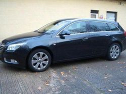 Schwarz Gebraucht 2013 Opel Insignia Kombi | 11.299 € (Etwas zu teuer)
