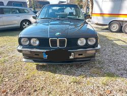 Schwarz Gebraucht 1986 BMW 316 Cabrio | 7.000 €