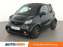 Tiefschwarz / deep black Gebraucht 2017 Smart ForTwo Coupé Passion Kleinwagen | 10.990 € (Fairer Preis)