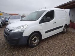 Weiß Gebraucht 2016 Citroën Berlingo Business Class Van / Kleinbus | 3.700 € (Etwas zu teuer)