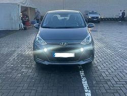 Grau Gebraucht 2019 Hyundai i10 Kleinwagen | 12.000 € (Fairer Preis)
