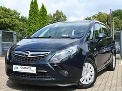 Grün Gebraucht 2015 Opel Zafira Tourer Edition Van / Kleinbus | 12.690 € (Etwas zu teuer)