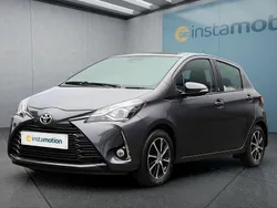 Grau Gebraucht 2019 Toyota Yaris Kleinwagen | 14.399 € (Etwas zu teuer)