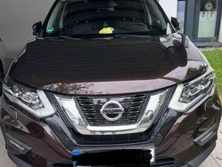 Braun Gebraucht 2018 Nissan X-Trail Tekna SUV | 18.600 € (Fairer Preis)
