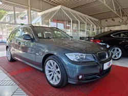 Grau Gebraucht 2009 BMW 330 Kombi | 5.950 € (Superpreis)