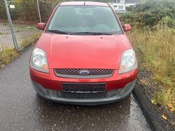 Rot Gebraucht 2006 Ford Fiesta Kleinwagen | 1.950 € (Fairer Preis)