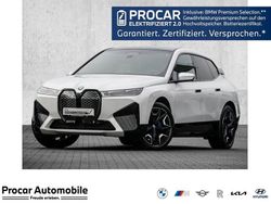 Weiß Gebraucht 2023 BMW iX M Sport SUV | 62.995 € (Teuer)