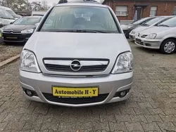 Silber Gebraucht 2006 Opel Meriva Edition Van / Kleinbus | 2.500 € (Fairer Preis)