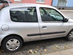 Silber Gebraucht 2005 Renault Clio II Extreme Limousine | 1.800 € (Fairer Preis)