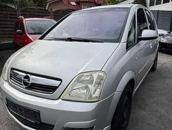 Silber Gebraucht 2010 Opel Meriva Edition Van / Kleinbus | 790 € (Superpreis)