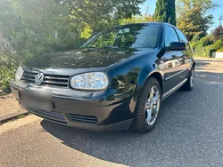 Schwarz Gebraucht 2000 VW Golf IV Kleinwagen | 1.000 € (Fairer Preis)