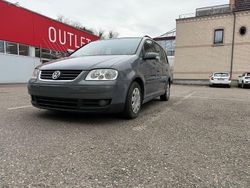 Grau Gebraucht 2005 VW Touran Van / Kleinbus | 1.099 € (Superpreis)