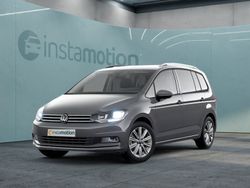 Grau Gebraucht 2024 VW Touran Move Van / Kleinbus | 33.590 € (Fairer Preis)
