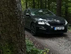 Schwarz Gebraucht 2020 Skoda Octavia RS Kombi | 27.000 € (Guter Preis)