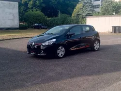 Sternenschwarz Gebraucht 2013 Renault Clio IV Dynamique Limousine | 6.999 € (Fairer Preis)
