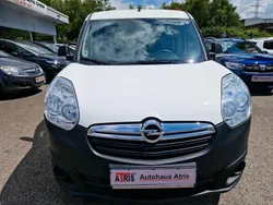 Weiß Gebraucht 2018 Opel Combo Selection Van / Kleinbus | 5.800 € (Fairer Preis)