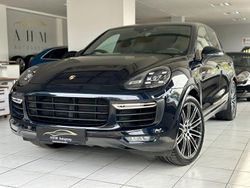 Blau Gebraucht 2016 Porsche Cayenne Turbo Chrono SUV | 35.990 € (Fairer Preis)