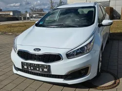 Weiß Gebraucht 2016 Kia Ceed Sportswagon Spirit Kombi | 6.999 € (Guter Preis)