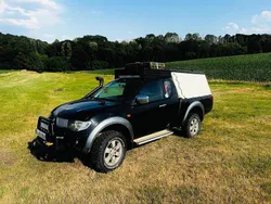 Schwarz Gebraucht 2008 Mitsubishi L200 Abholung | 12.900 €