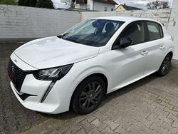Weiß Gebraucht 2022 Peugeot 208 Active Kleinwagen | 15.967 € (Fairer Preis)